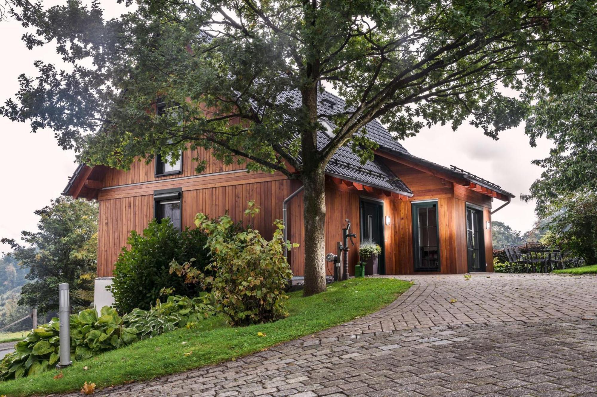 Ferienhaus Wasserfall ベストヴィヒ エクステリア 写真